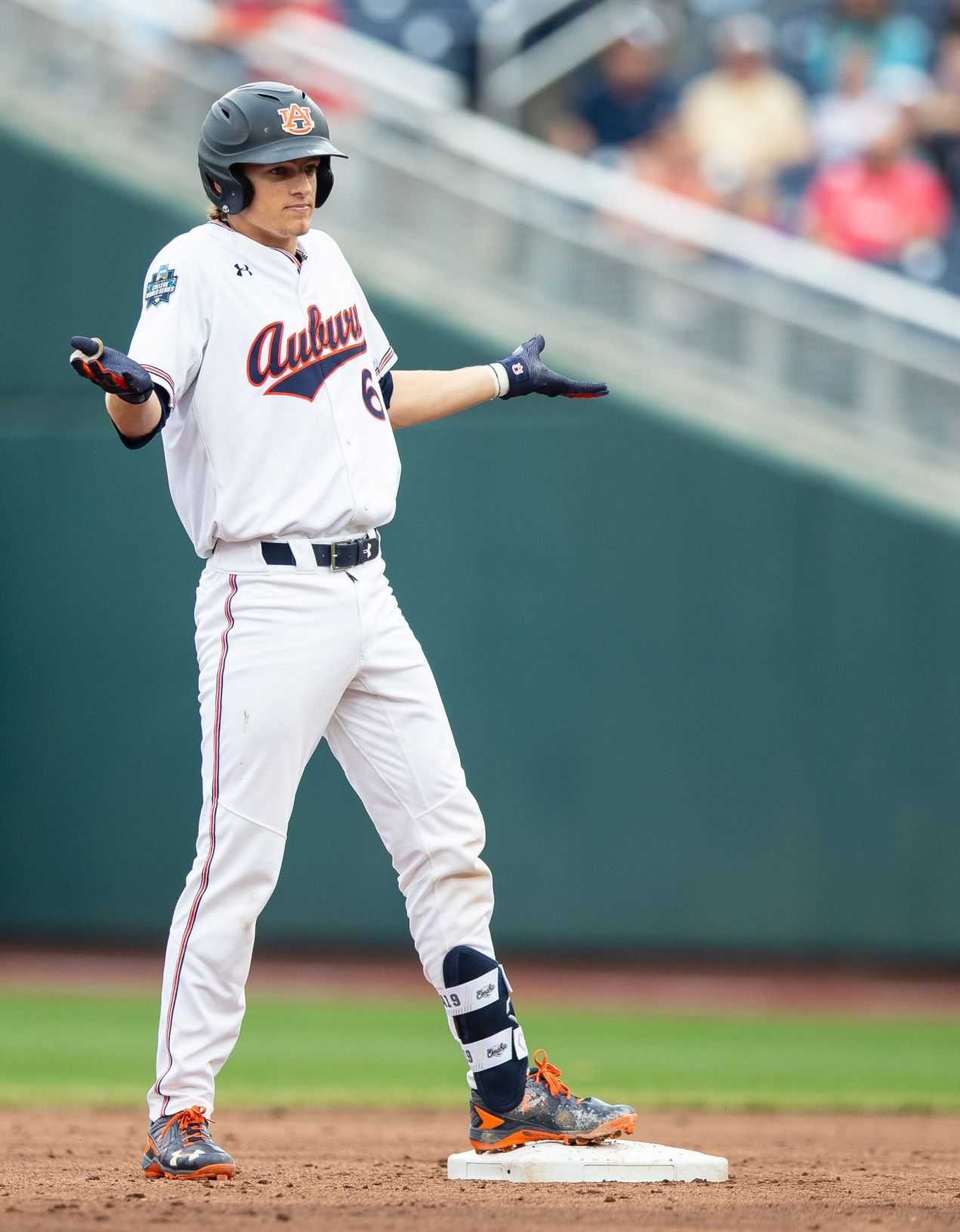 Auburn vs. Louisville at the College World Series